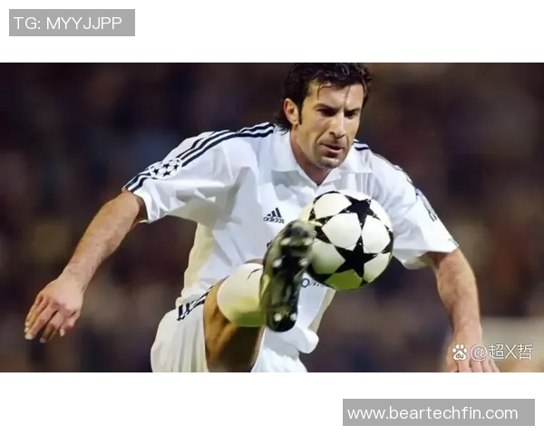 足球明星荣誉成就与获奖历程的精彩介绍与回顾