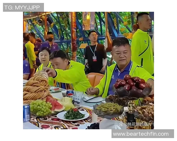 香港足球明星队在贵州展现风采助力地方足球发展与文化交流 香港足球明星队在贵州展现风采助力地方足球发展与文化交流